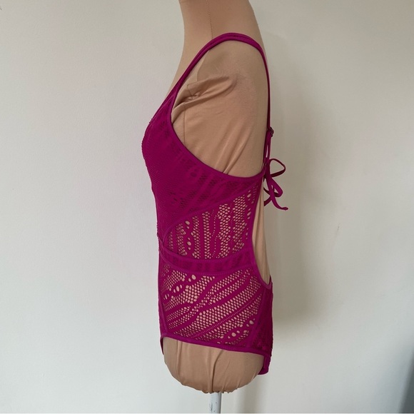 BECCA by Rebecca Virtue Color Play Fuchsia Crochet One Piece Swimsuit EUC Size L - Picture 6 of 10